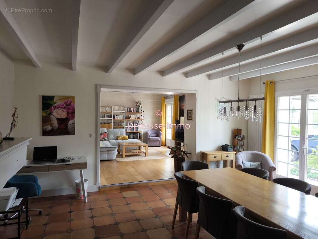 Maison 188 m² à Cavignac  - photo 31