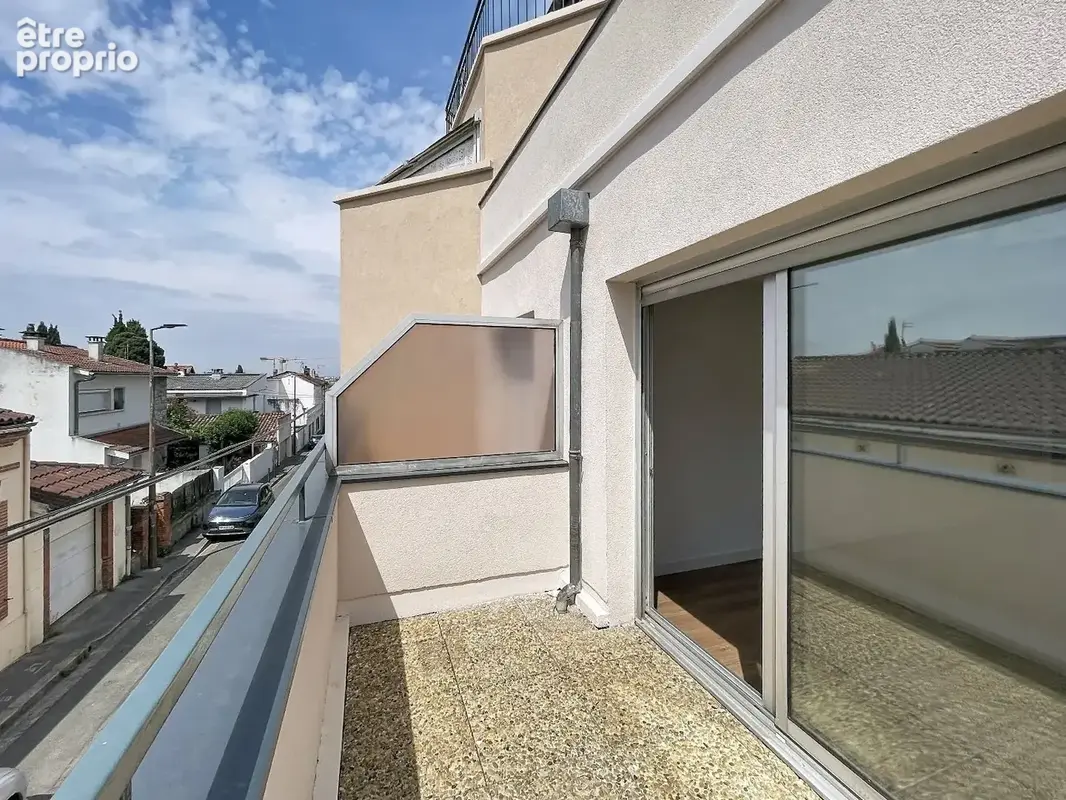 Toulouse Avenue Camille Pujol - T3 Traversant 62 mètres carrés- Dernier étage - Balcon Sud - Parking sous sol - photo 4