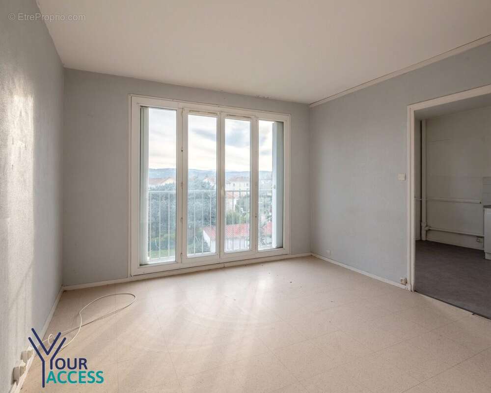 Appartement à GRIGNY