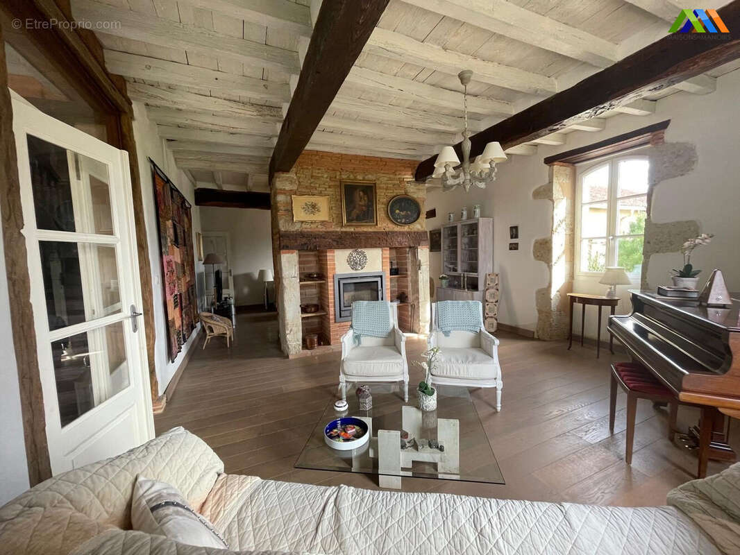 Maison 508 m² à Simorre  - photo 8