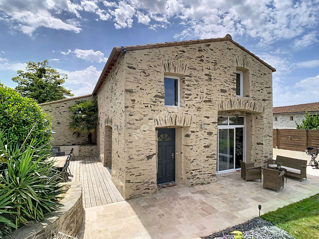 Maison à GESTE