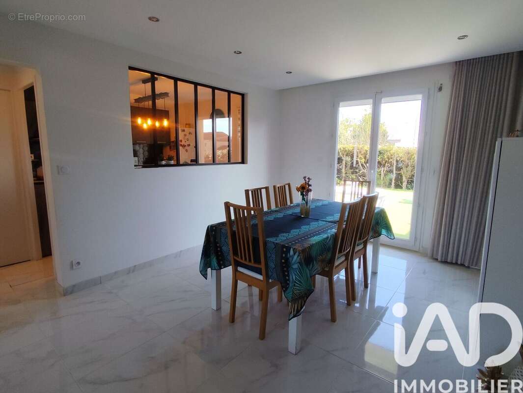 Photo 7 - Maison à FLEURY-LES-AUBRAIS