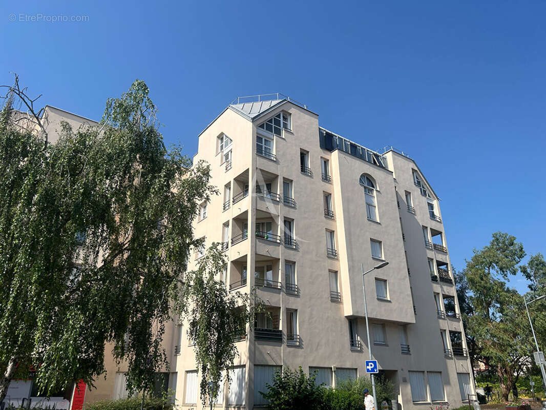 Appartement  ERMONT CENTRE - 2 pièces -48.02 m² - photo 2