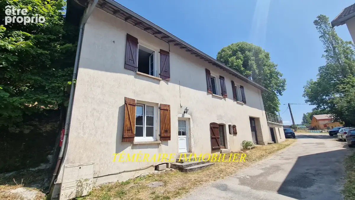 Maison à MENETRUX-EN-JOUX