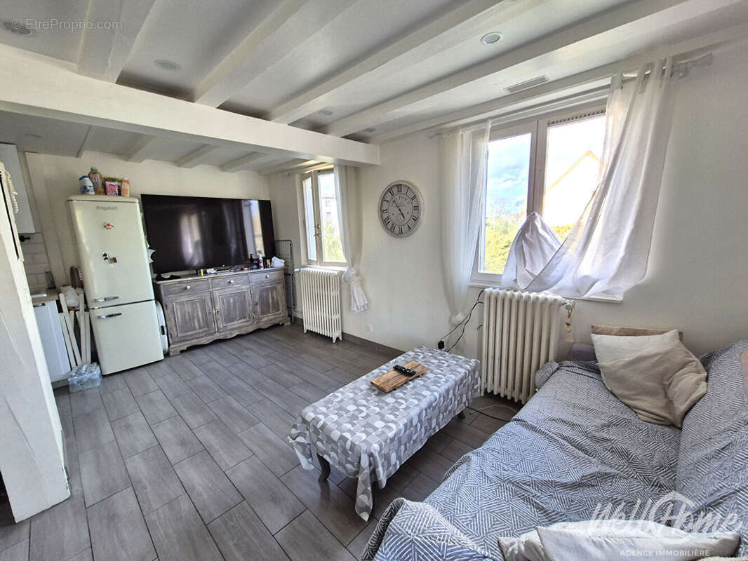 Appartement à SAINT-OUEN-L'AUMONE