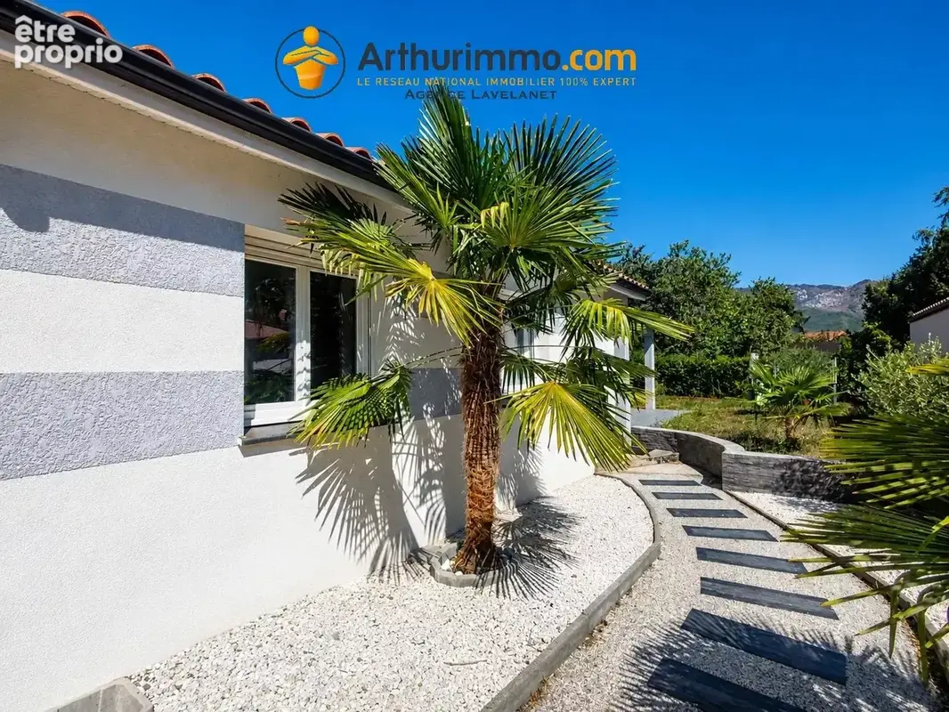 Maison contemporaine de plain-pied 131m²- garage 35m² - photo 2