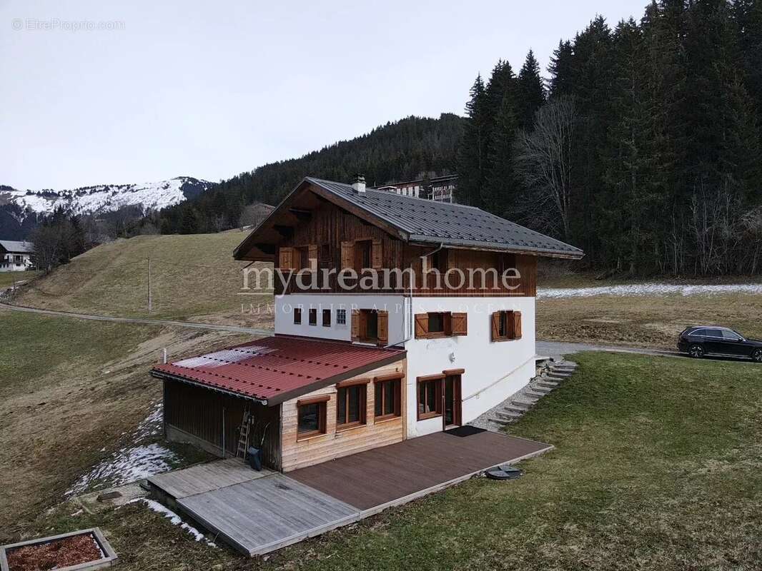 Maison à NOTRE-DAME-DE-BELLECOMBE