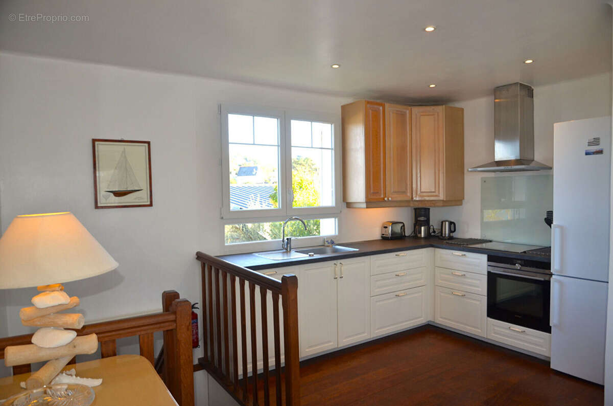 Maison à TREDREZ-LOCQUEMEAU