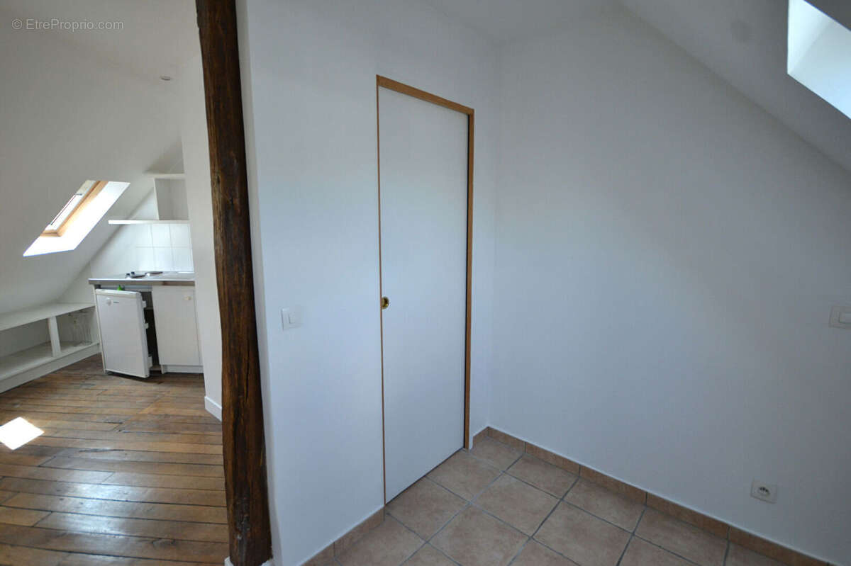 Appartement à PARIS-10E