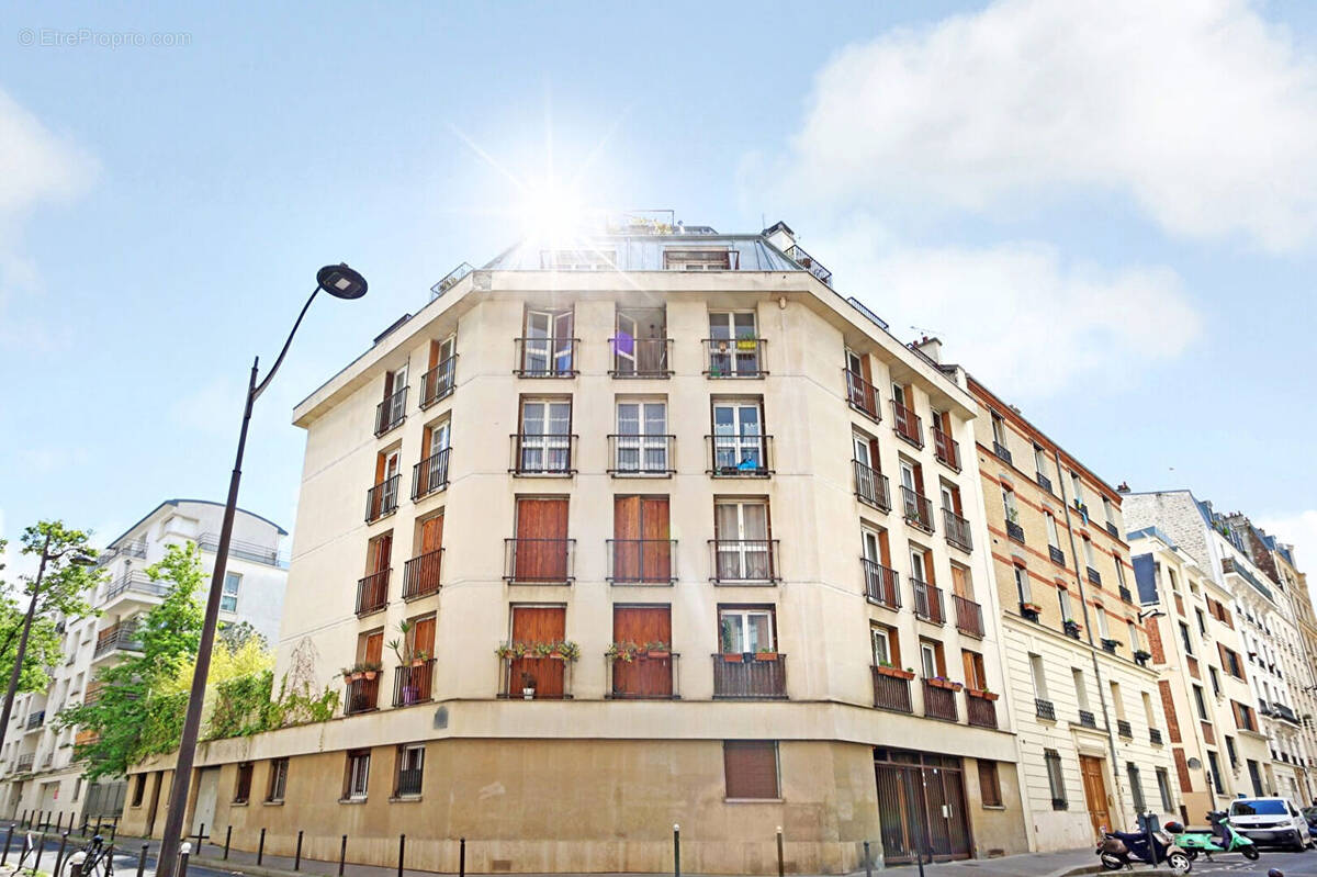 Appartement à PARIS-18E