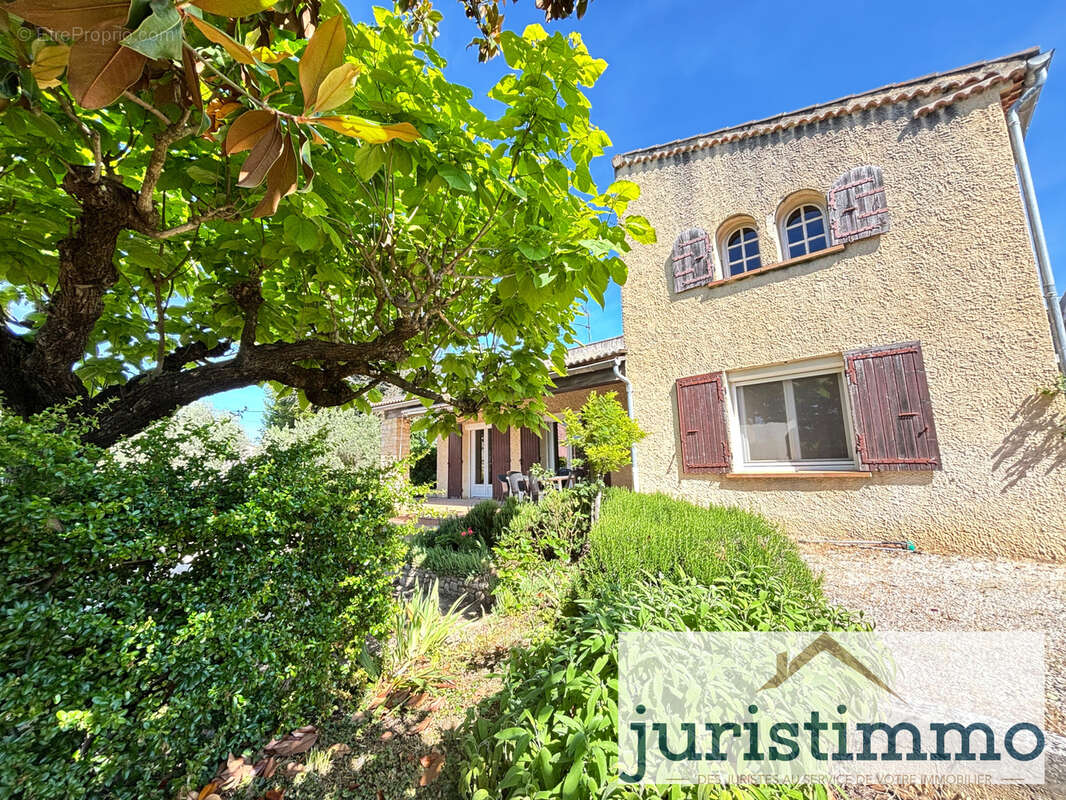 Maison à LAPALUD