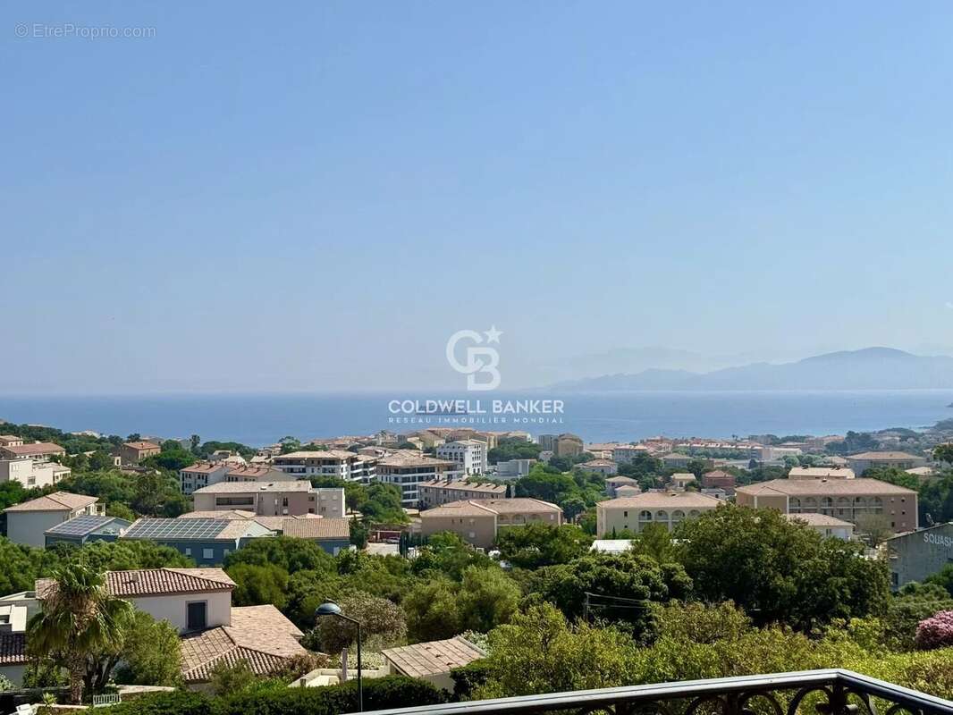 Appartement à L&#039;ILE-ROUSSE