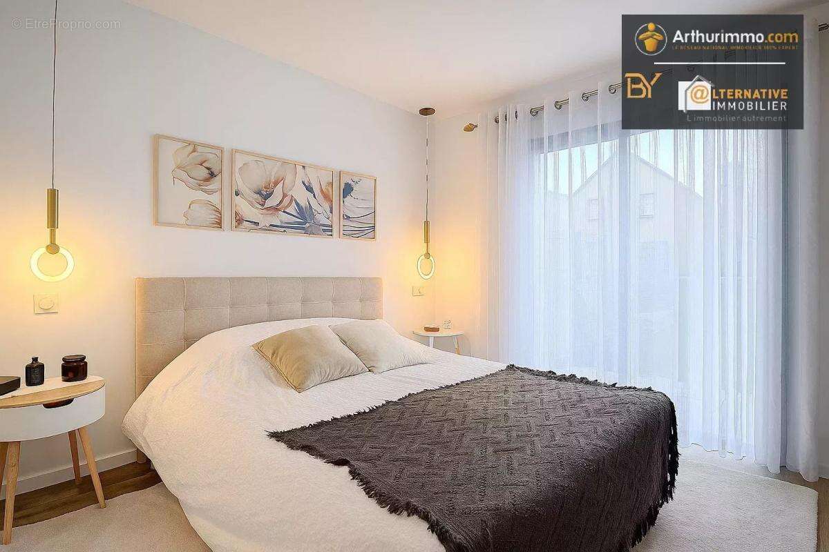 Maison à SAINT-ERBLON