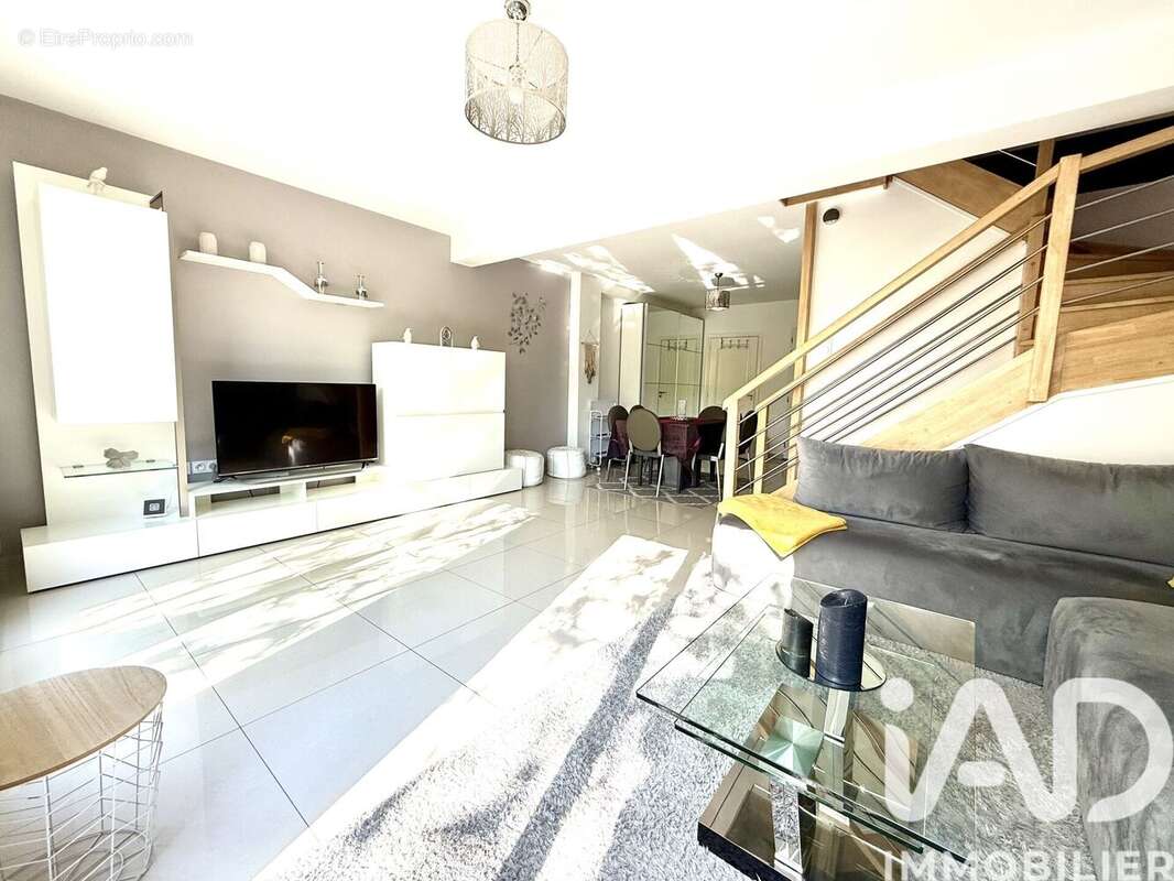 Photo 2 - Maison à JUVISY-SUR-ORGE