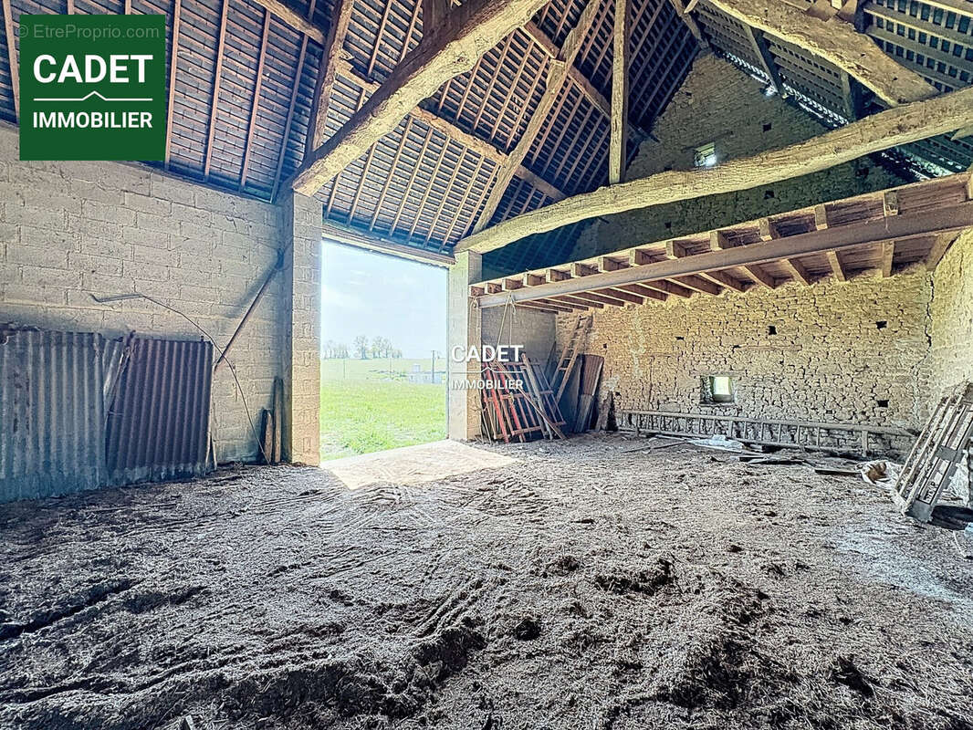Maison 89 m² à Le Luot  - photo 4