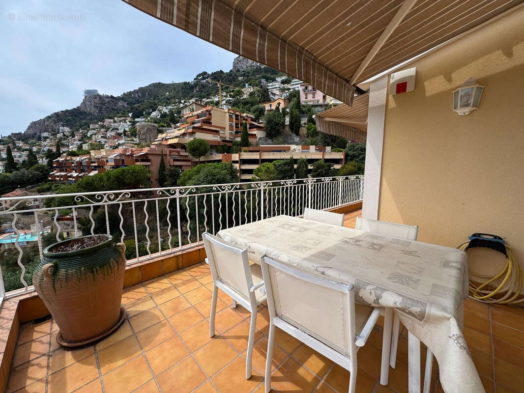 Appartement à ROQUEBRUNE-CAP-MARTIN