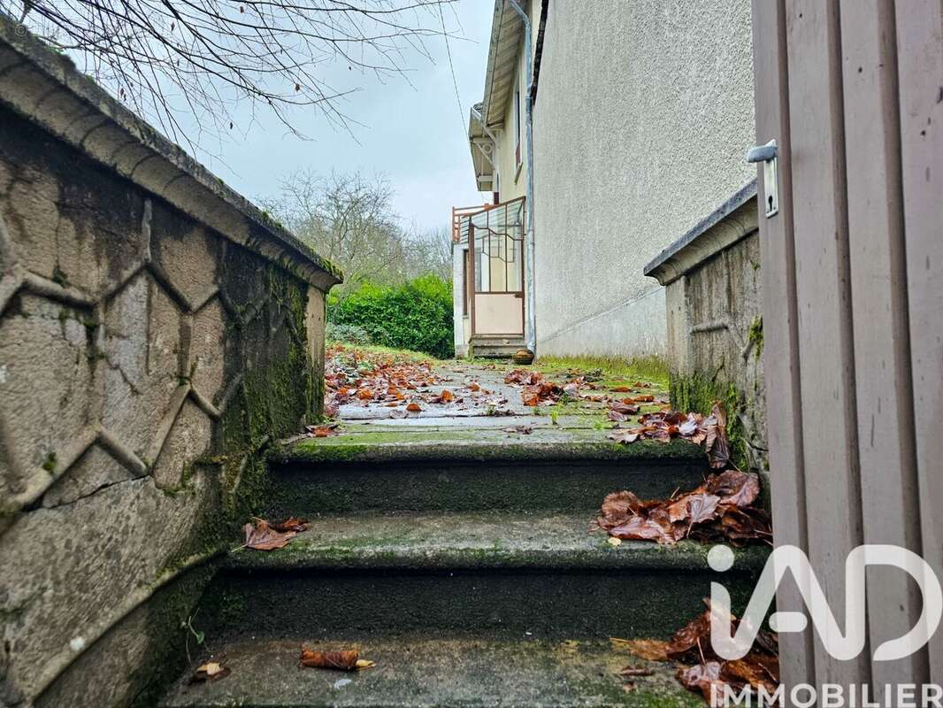 Photo 3 - Maison à ROCHECHOUART