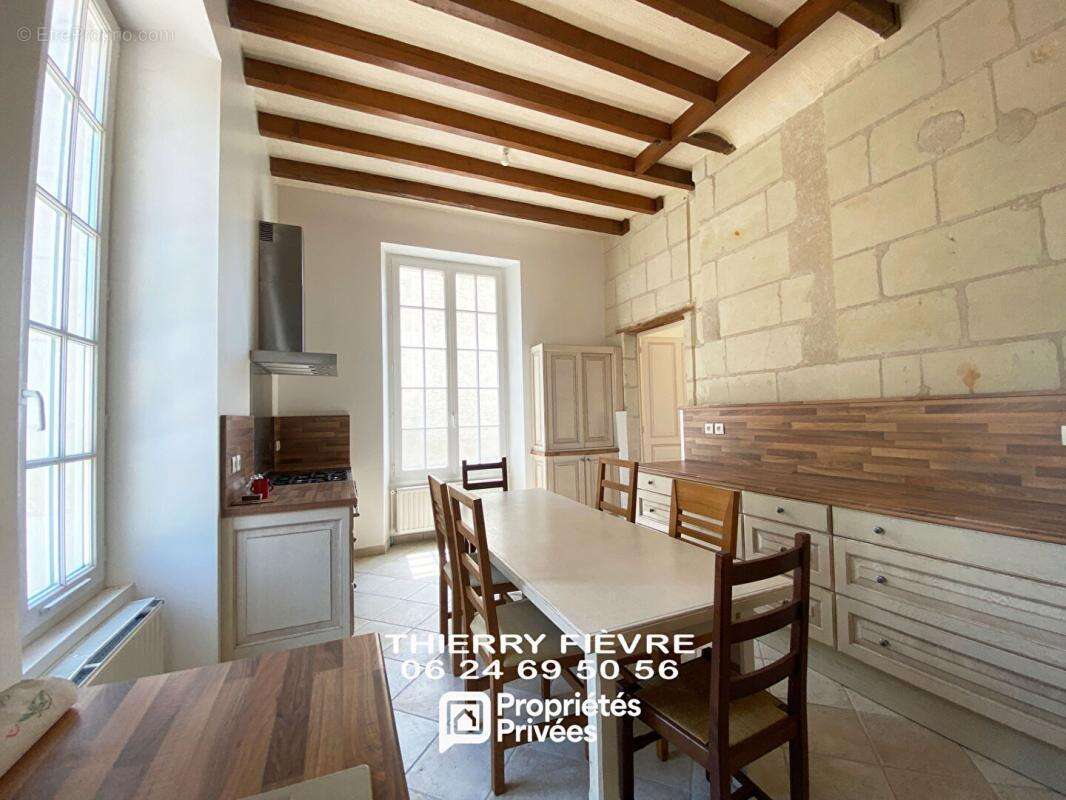 A  VENDRE 86120 LES TROIS MOUTIERS Maison bourgeoise de 299 m2 avec jardin et dépendance - photo 5