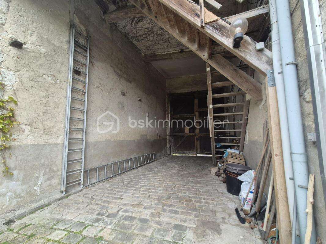 Maison à ARTENAY
