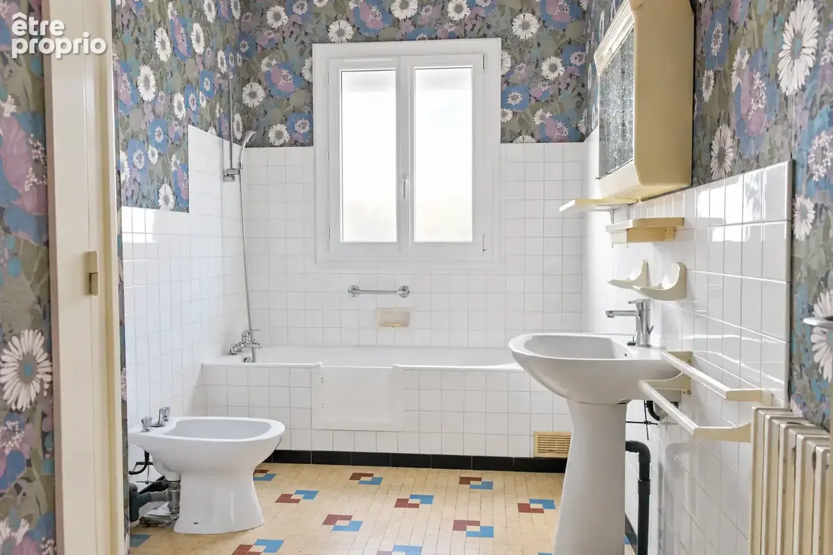 Maison aux beaux volumes au calme - photo 8