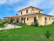 Maison à CAMPS-SUR-L'ISLE