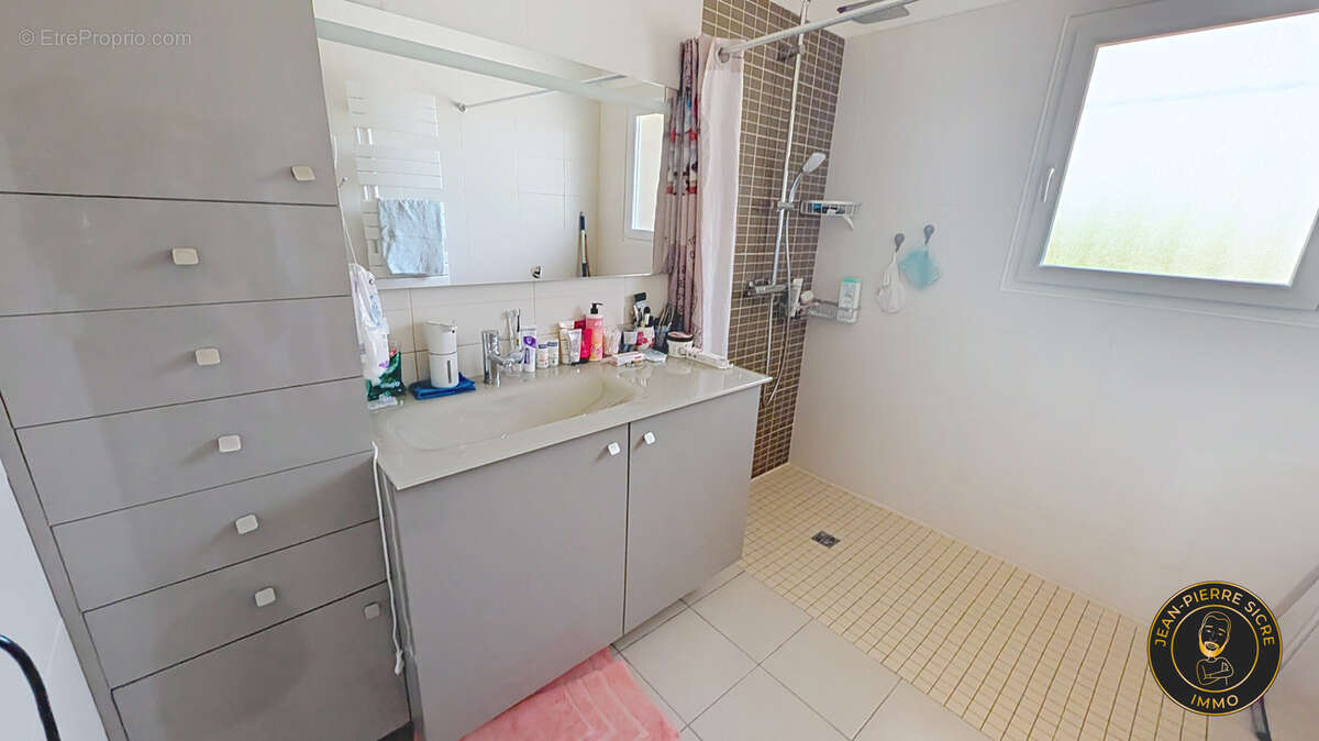 Cintegabelle — Maison T5 récente sur un terrain d'exception de 1 600 m2 - photo 9