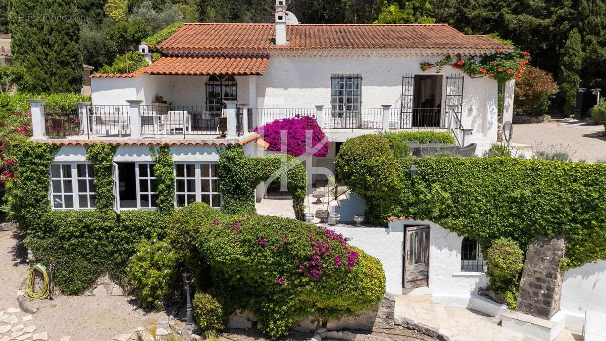 Maison à MOUGINS