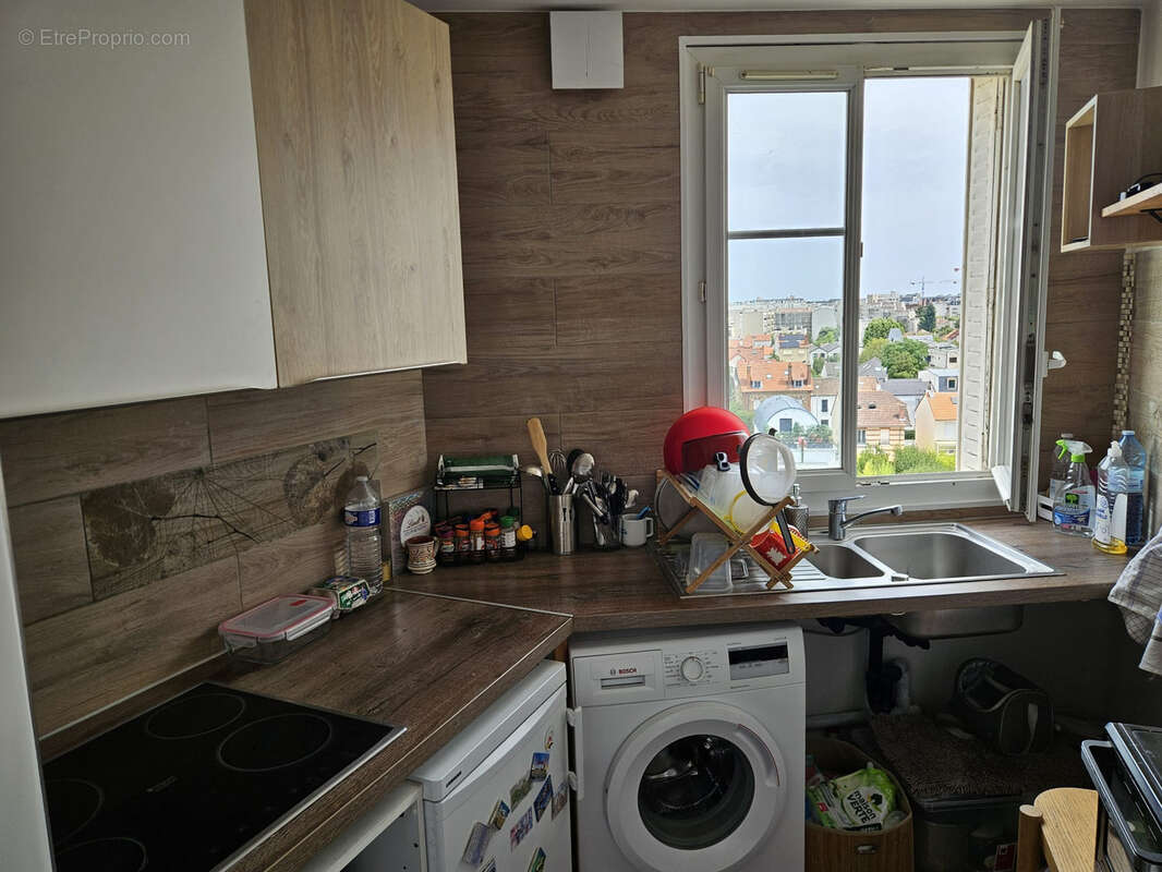 Appartement à COURBEVOIE