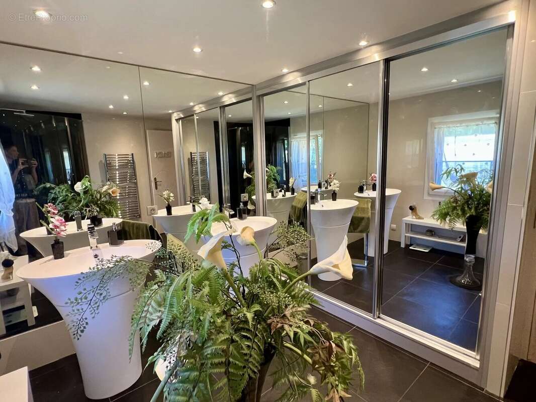 Villa d'exception de 167 m² avec piscine aux Déserts - photo 26