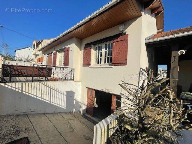 Maison à LE BLANC-MESNIL