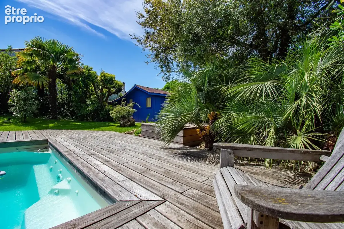 Royan - maison années 30 avec piscine et jardin paysagé, proche commerces et plages - photo 7