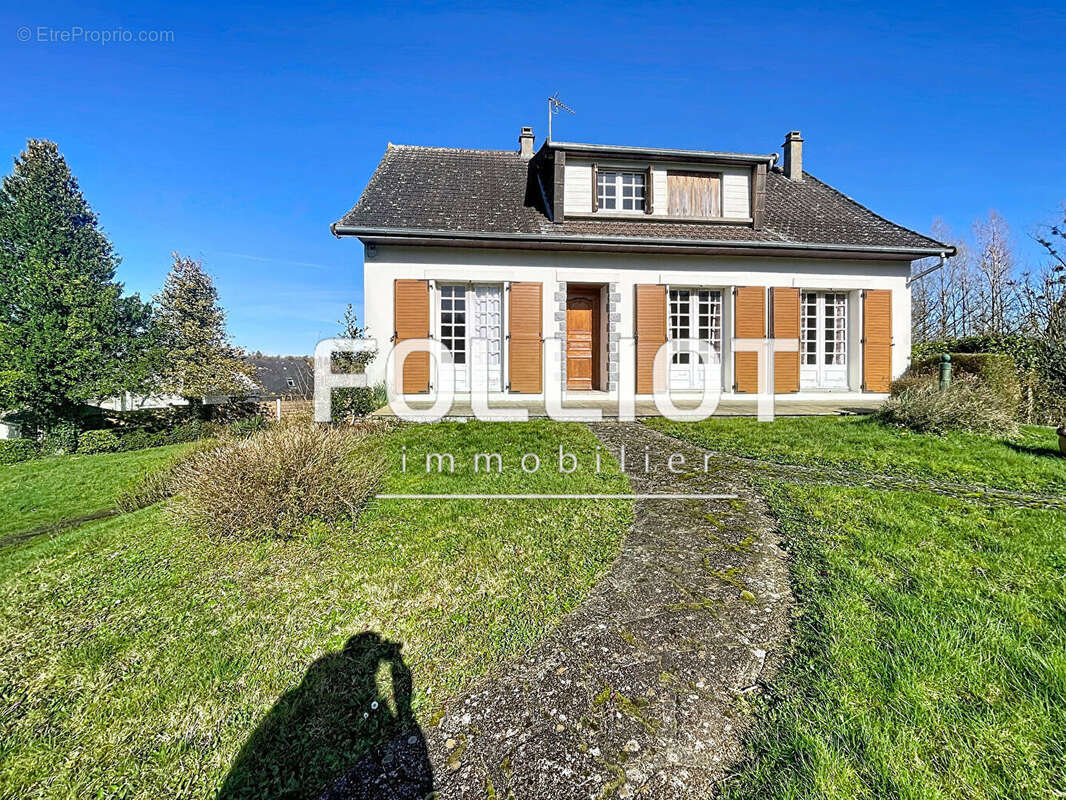 A vendre - Maison de bourg Gavray - photo 2