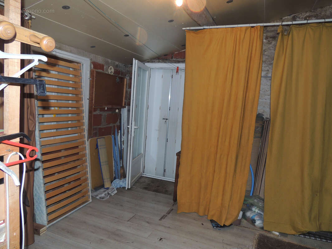 Maison à SAINT-MARTIN-DES-NOYERS