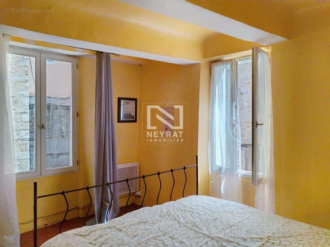 Appartement à FAYENCE