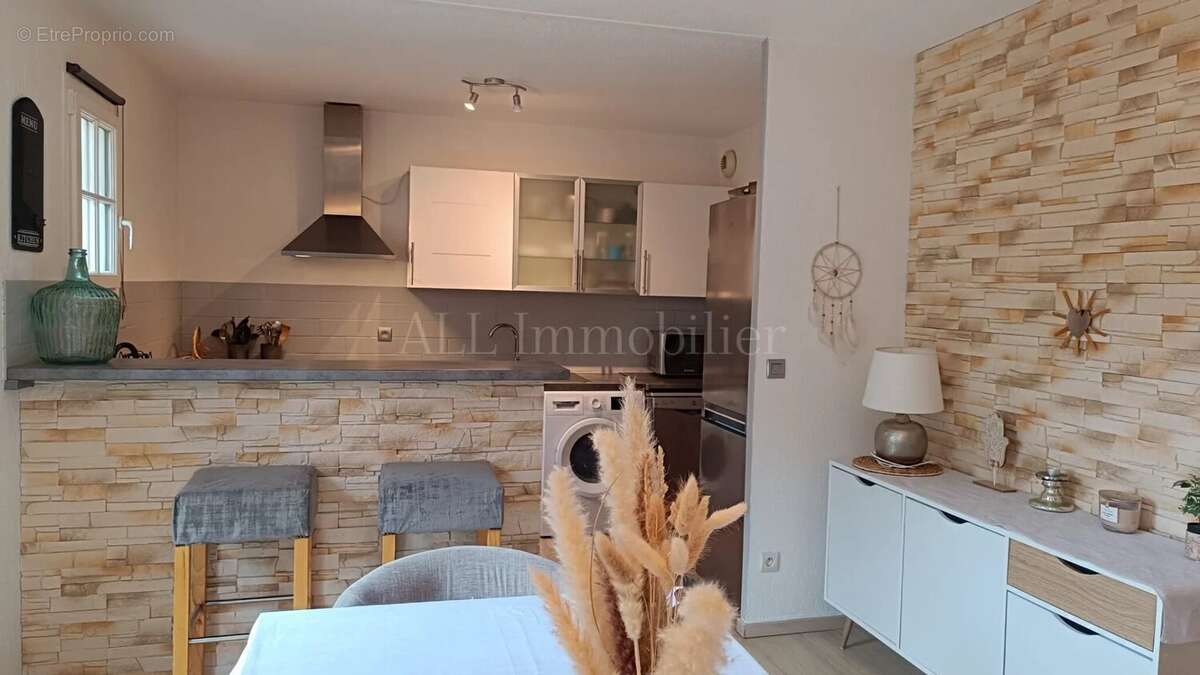 Appartement à LA MOLE