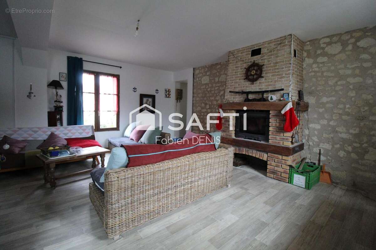 Photo 3 - Maison à THESEE