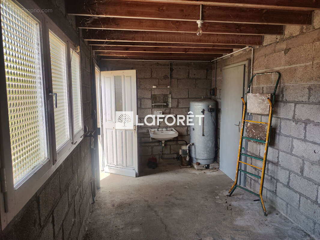 Belle opportunité ! Maison en pierre à fort potentiel ? 5 chambres avec vie de plain-pied, à 5 min de Guingamp - photo 17