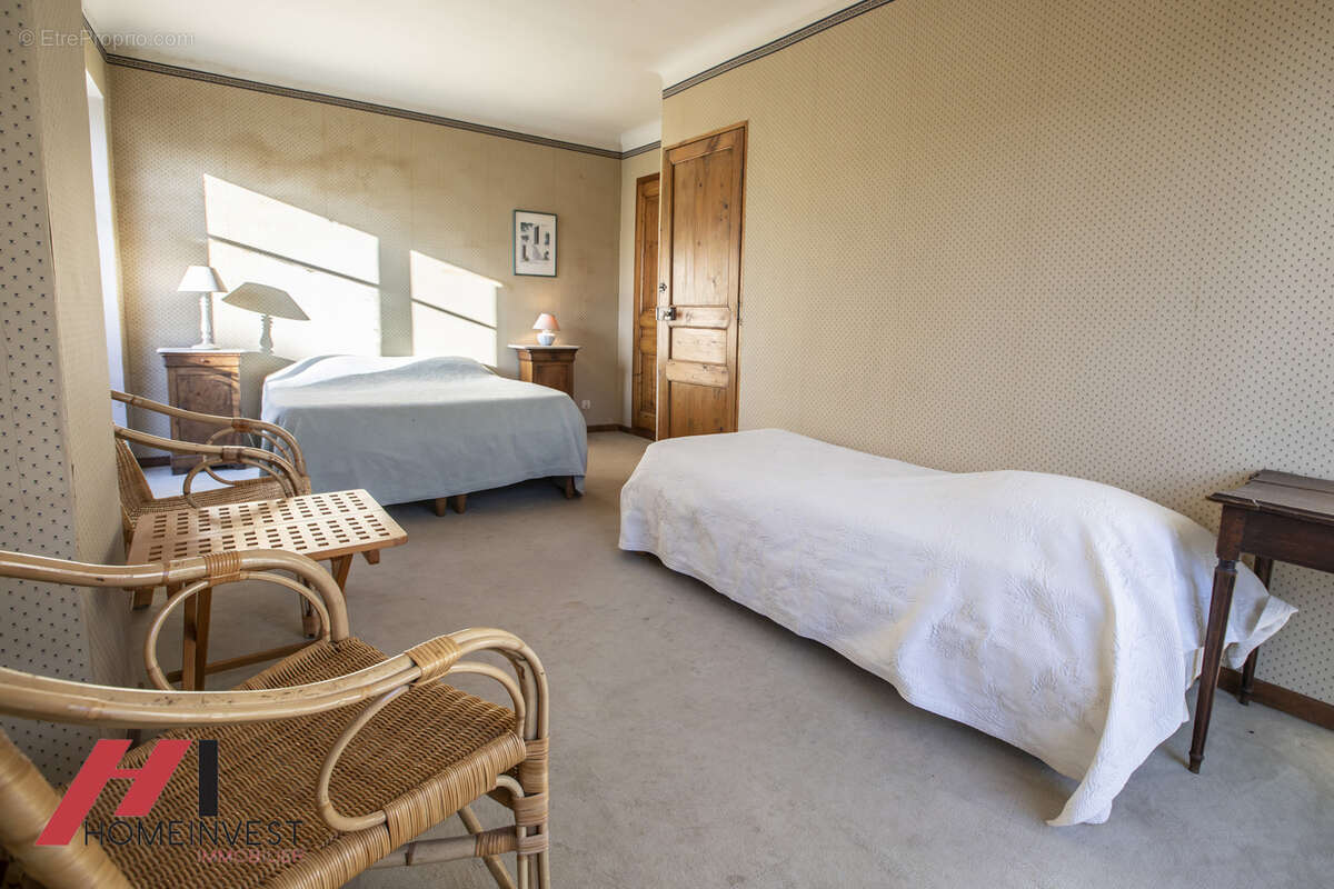 Bastide pagnolesque de 250 m2 sur 16000 m2 a deux pas du golf bde la salette - photo 19