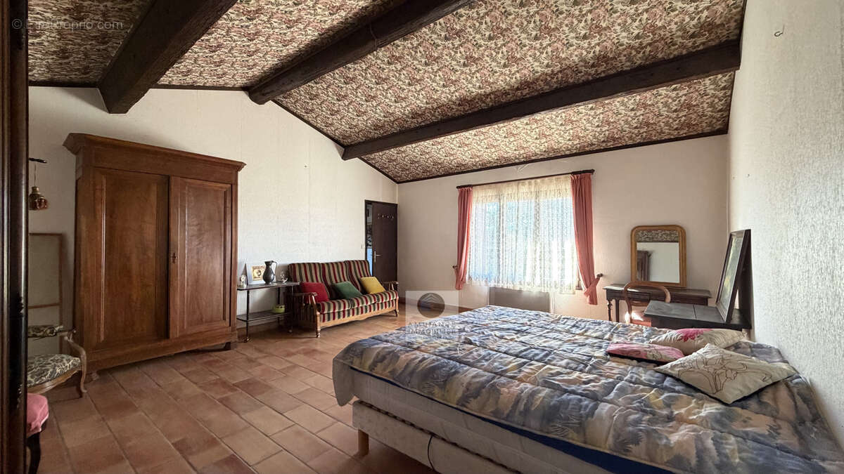 Maison à CHATEAUNEUF-SUR-ISERE