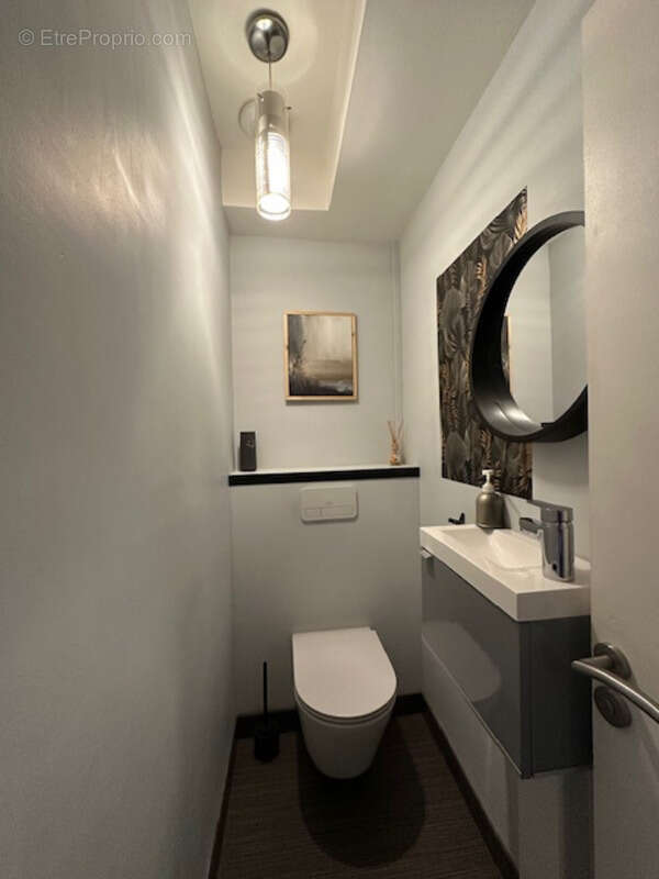La Roche-sur-Yon, maison avec garage et jardin clos, trois chambres - photo 10