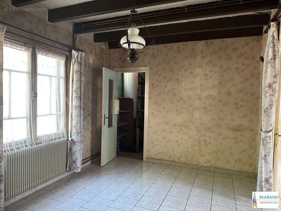 Maison à L'ILE-D'ELLE