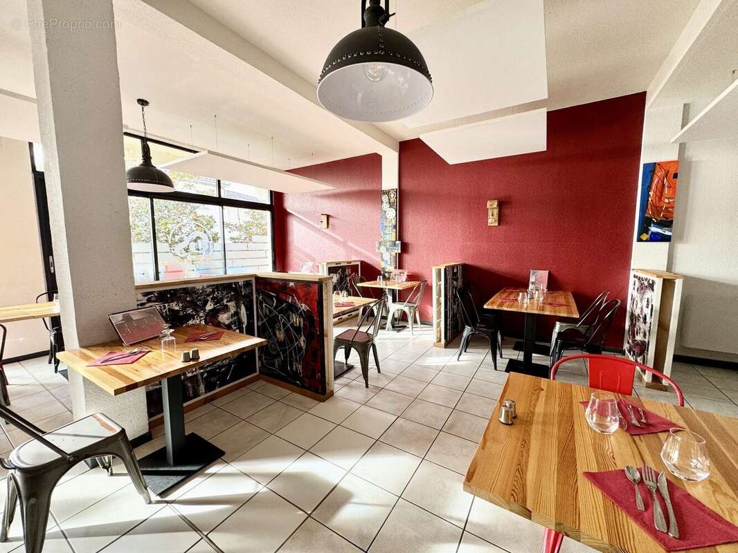 Commerce à COURNON-D&#039;AUVERGNE