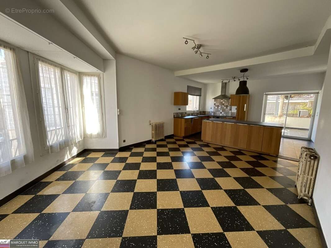 Appartement à BEZIERS
