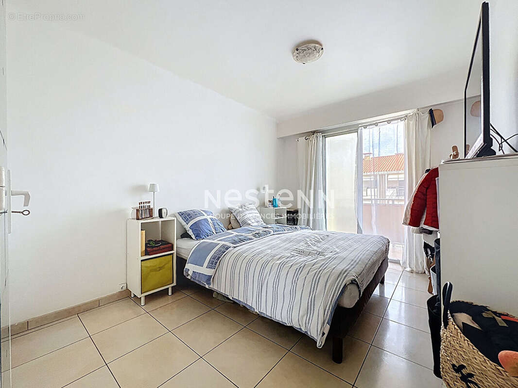 Appartement à VALLAURIS
