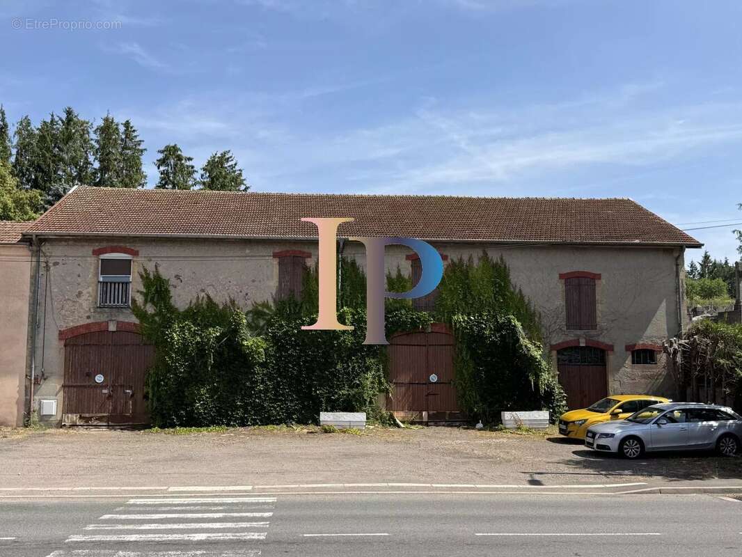Ensemble immobilier de caractere - photo 14
