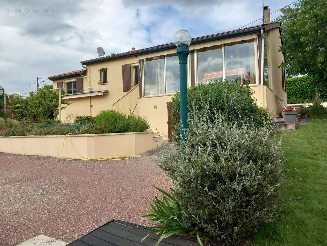 Exclusivité - villa f4 avec piscine - photo 3