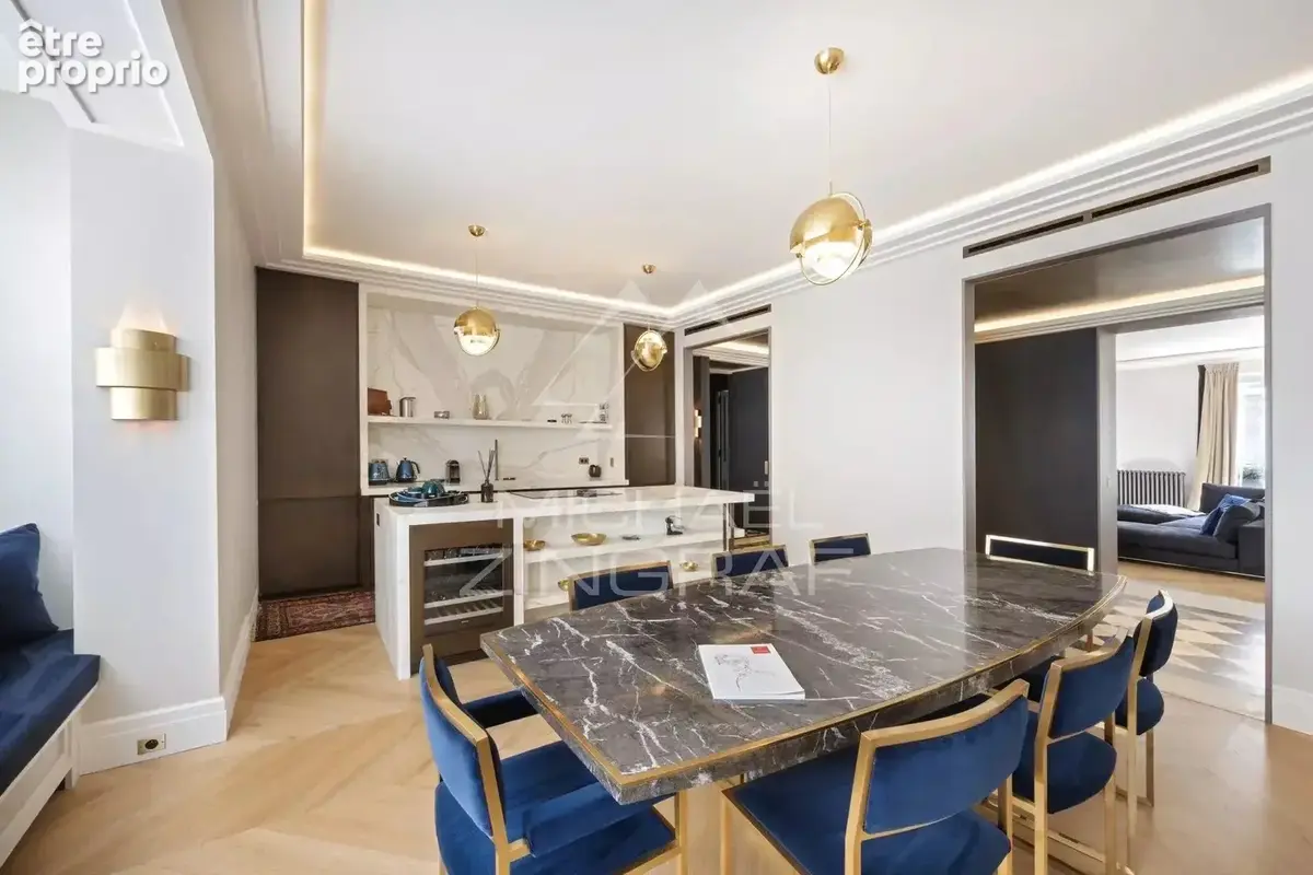 A vendre - Exclusivité - Appartement refait à neuf - 3 Suites - Triangle d'Or - photo 4