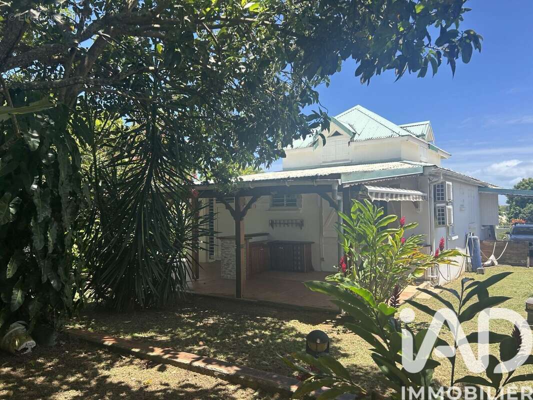 Photo 2 - Maison à BAIE-MAHAULT