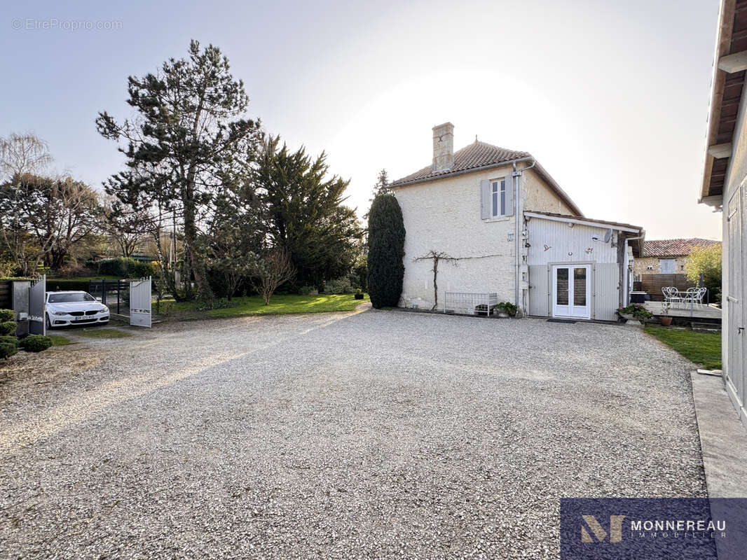 Maison à LAMERAC
