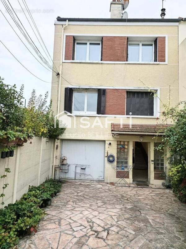 Photo 1 - Appartement à LES PAVILLONS-SOUS-BOIS